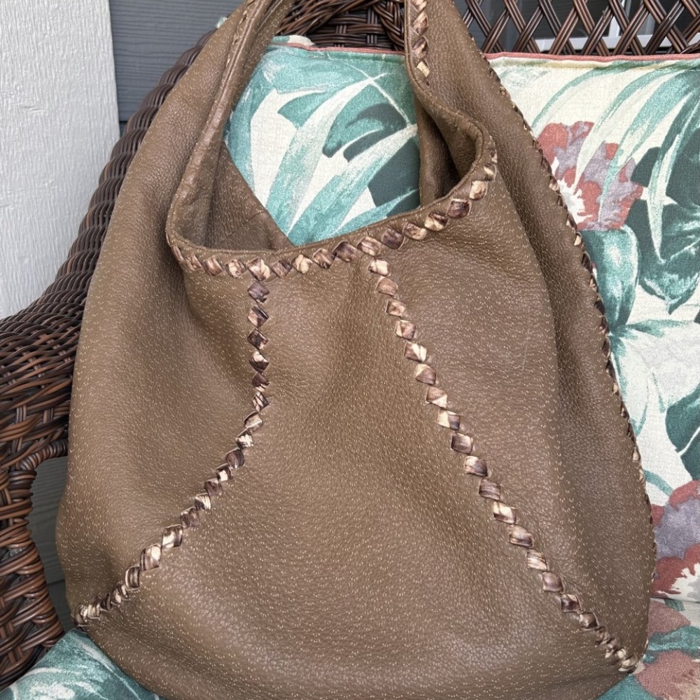 Limited Edition Bottega Veneta Baseball Cervo Hobo - SOLD